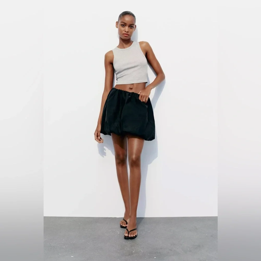 Zara Black Bubble Skirt - Picture 2 of 8